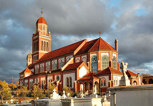 La Cathedrale St Jean (Cathedral of Saint John the Evangelist) - Lafayette, Louisiana