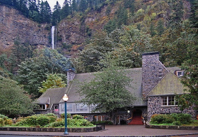 Multnomah Falls Lodge - Columbia River Gorge, Oregon