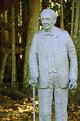 Edison Statue - Edison Winter Estate, Ft Myers, Florida