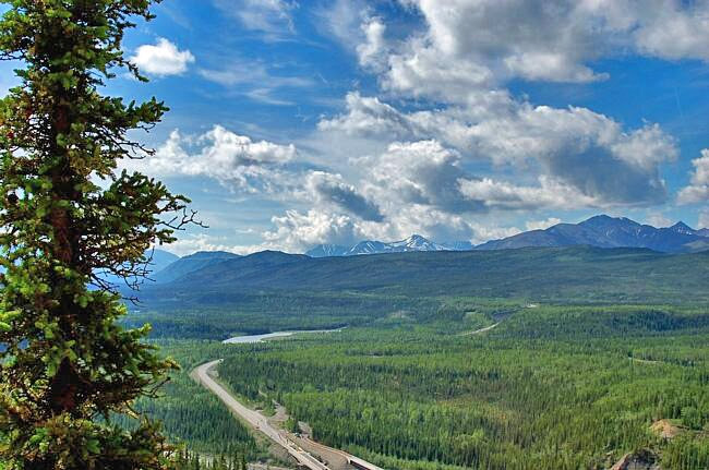 Alaskan Mountain Range - Denali, Alaska